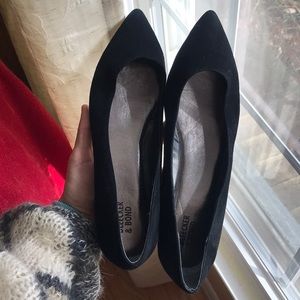 Black pointed flats
